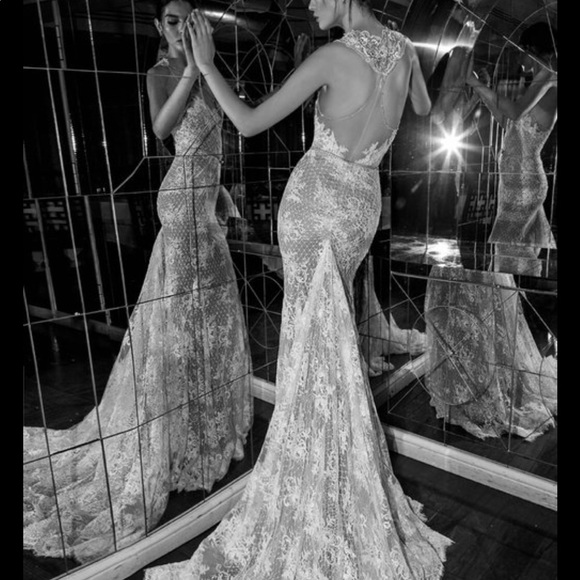 Inbal Dror wedding dress 2013 collection - Picture 1 of 4
